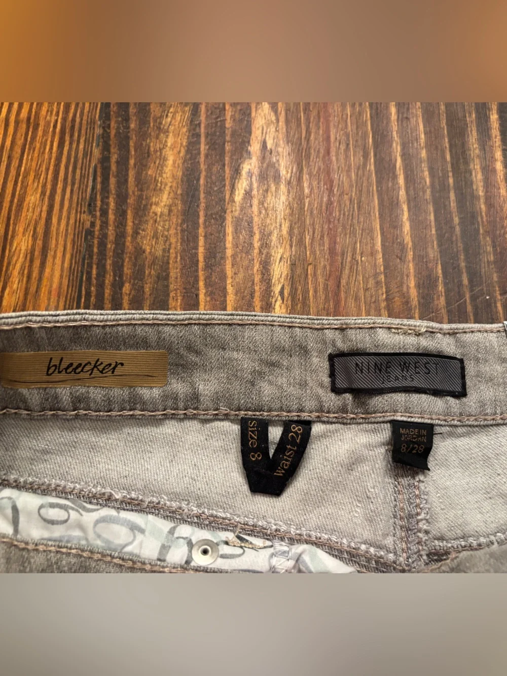 Nine West Bleeker Bermuda Shorts – NWT – Size 8 – Gray Distressed Denim Stretch